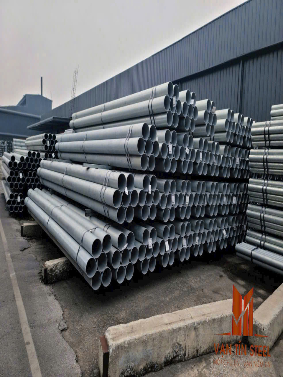 Ống Thép Hàn Mạ Kẽm Nhúng Nóng
