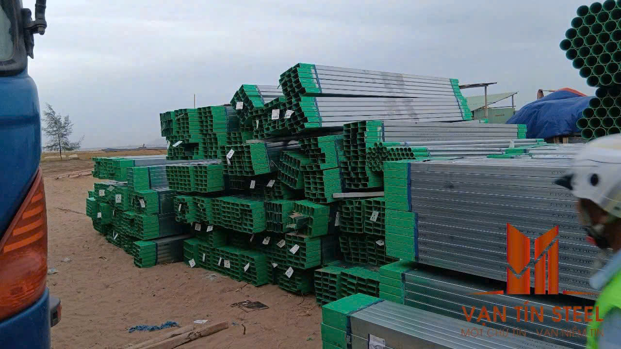 Vuông hộp tôn mạ kẽm